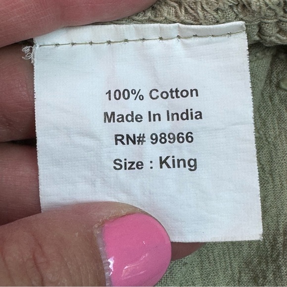 Chenille Sage Medalion Tufting Textured Bedspread with Fringe size King - Picture 8 of 16